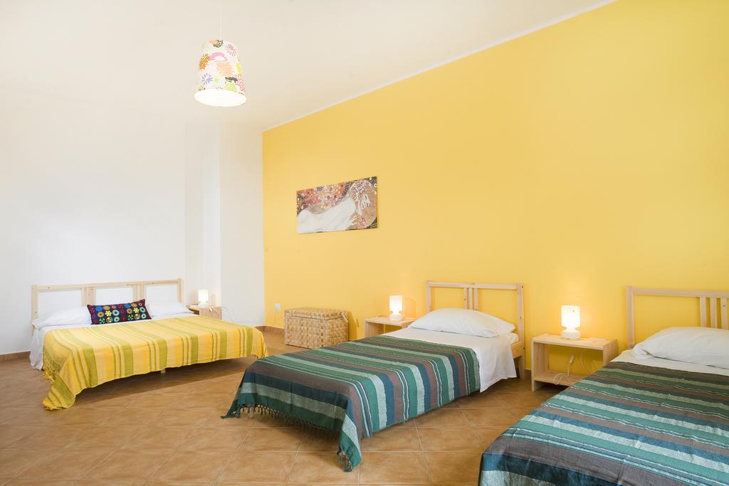 B&B La Gatta Bianca Oliveri Room photo
